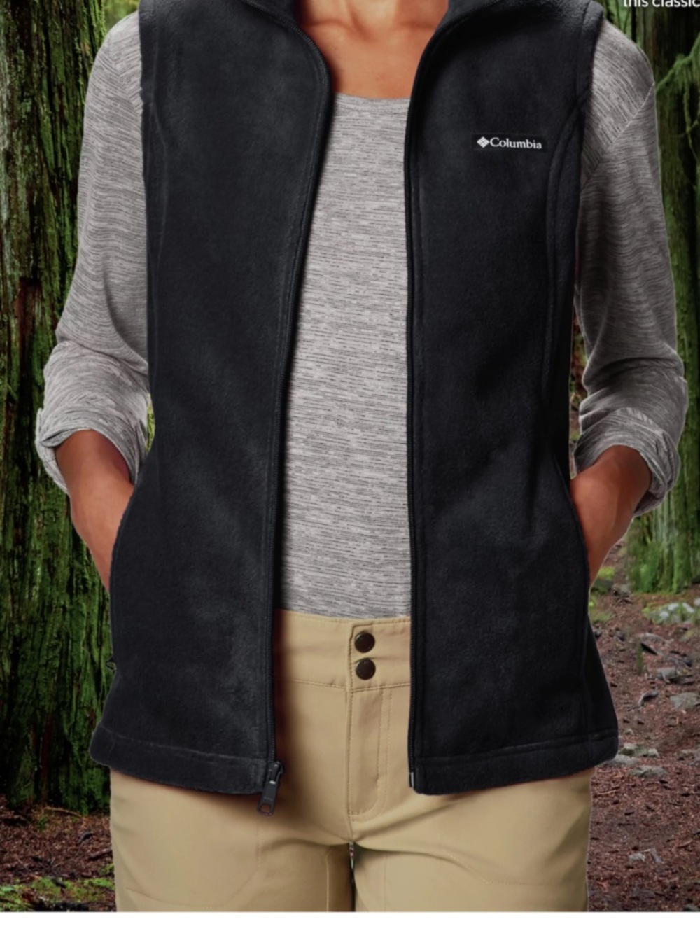 Columbia Black Benton springs Women's Fleece Vest nwt!